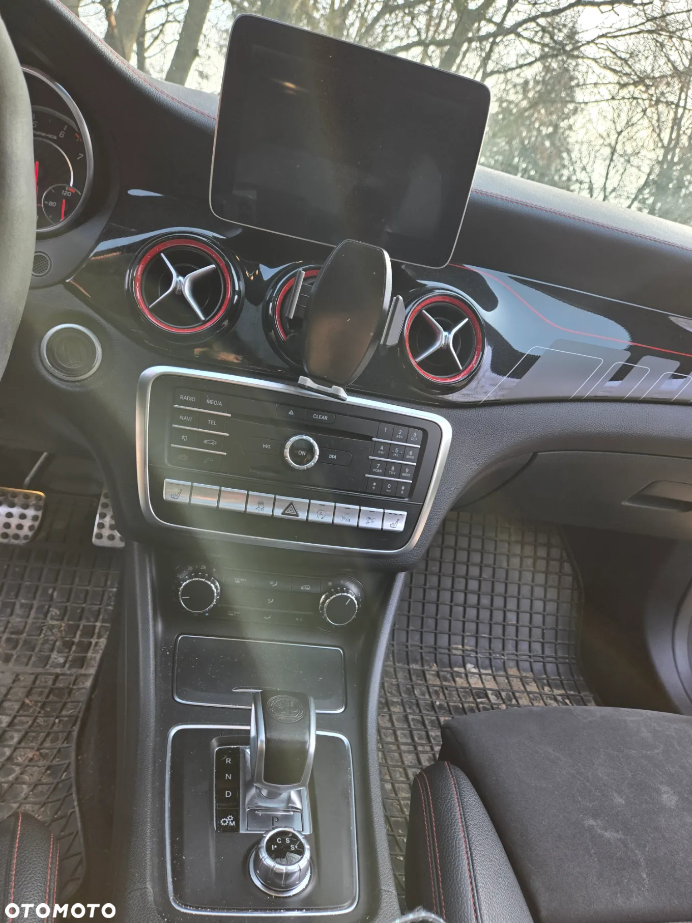 Mercedes-Benz CLA AMG 45 4-Matic - 11