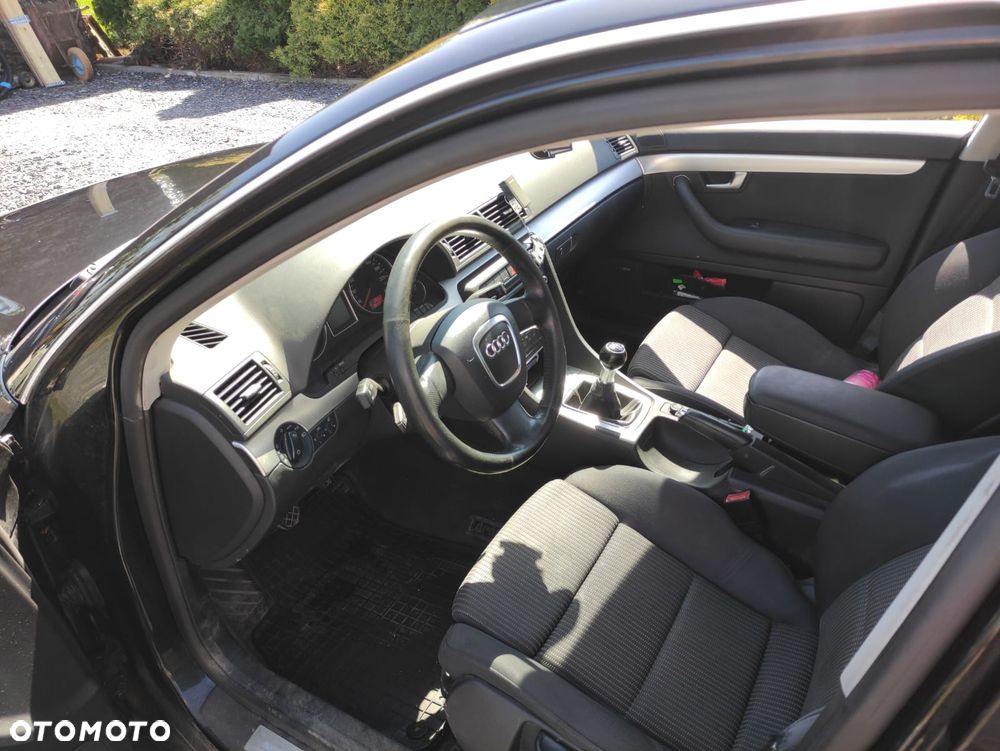 Audi A4 Avant - 4