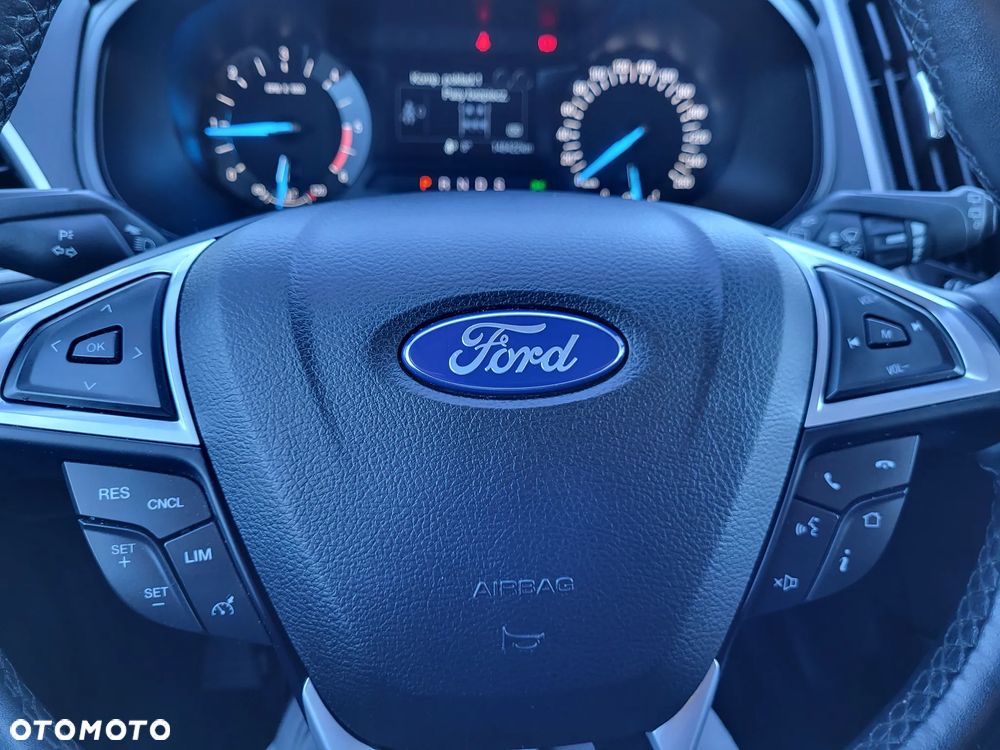 Ford S-Max 2.0 EcoBlue Titanium - 37