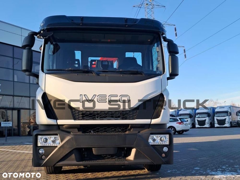 Iveco EUROCARGO Wywrotka z HDS DMC 11.9T - 12