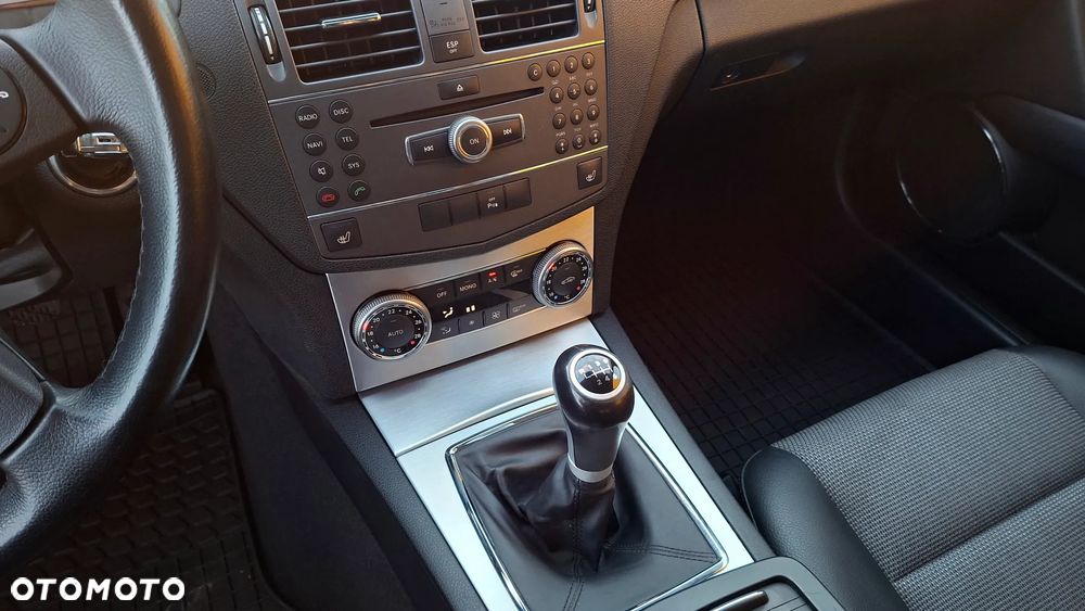 Mercedes-Benz Klasa C 180 Kompressor Avantgarde - 35