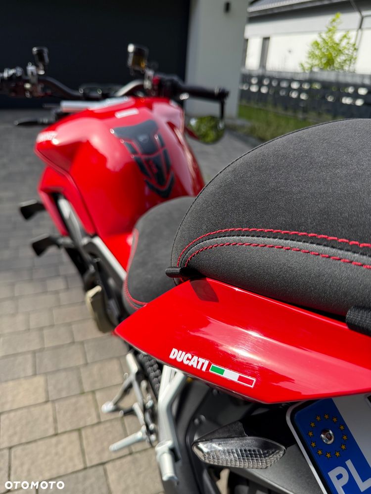 Ducati Streetfighter V4 - 4