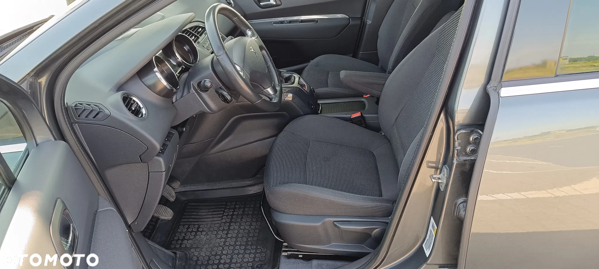 Peugeot 5008 1.6 HDi Active 7os - 10