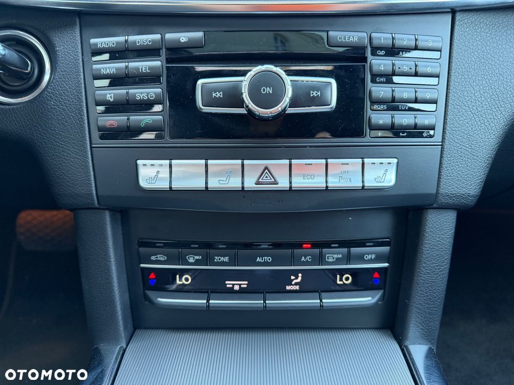 Mercedes-Benz Klasa E 220 CDI Automatik Avantgarde - 32