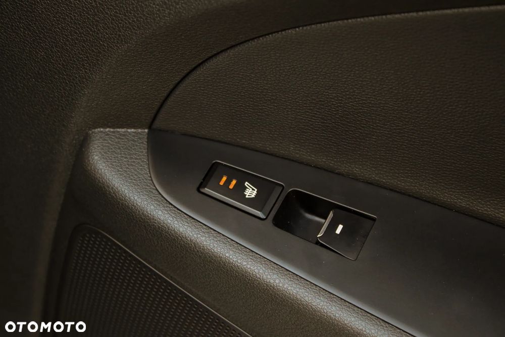 Hyundai Tucson 2.0 CRDI 4WD Automatik Premium - 24