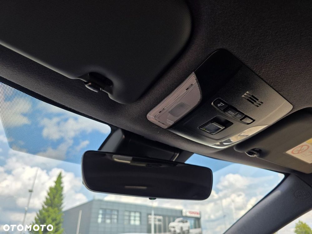 Toyota Corolla 1.8 Hybrid GPF Executive - 17