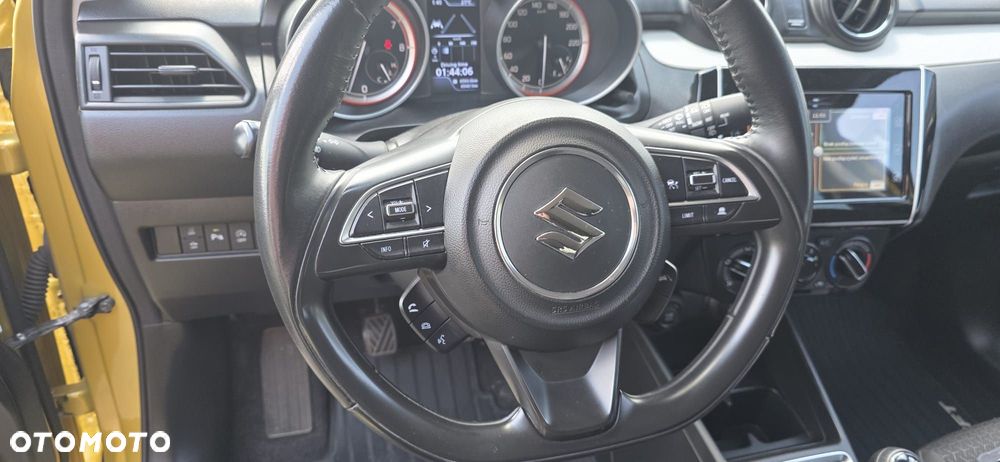 Suzuki Swift 1.2 Dualjet Hybrid Club - 19