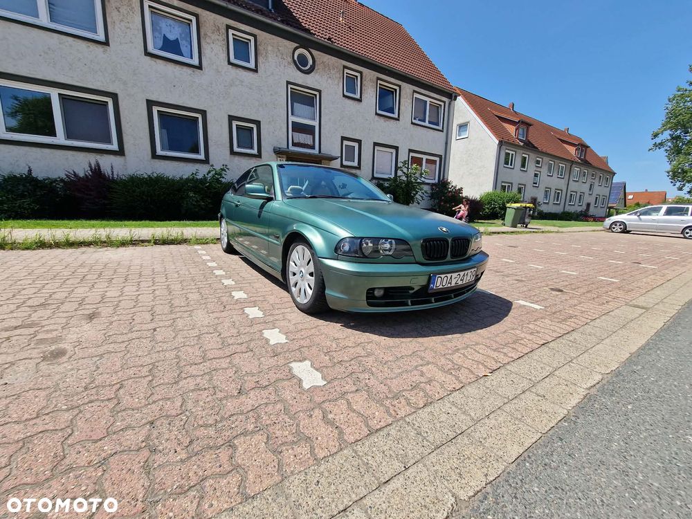 BMW Seria 3 320i - 6