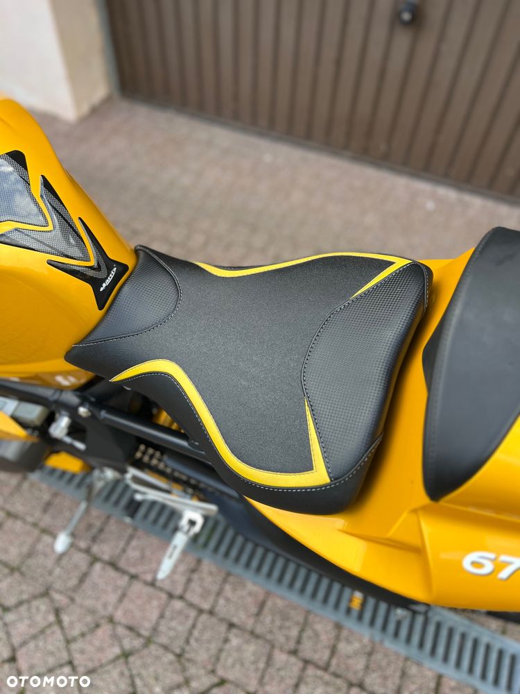 Triumph Daytona - 33