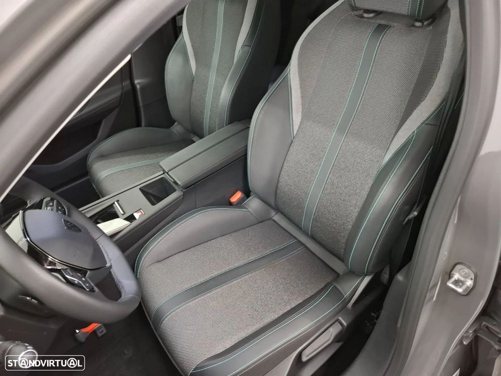 Peugeot 408 HYBRID 136 e-DSC6 Allure - 11