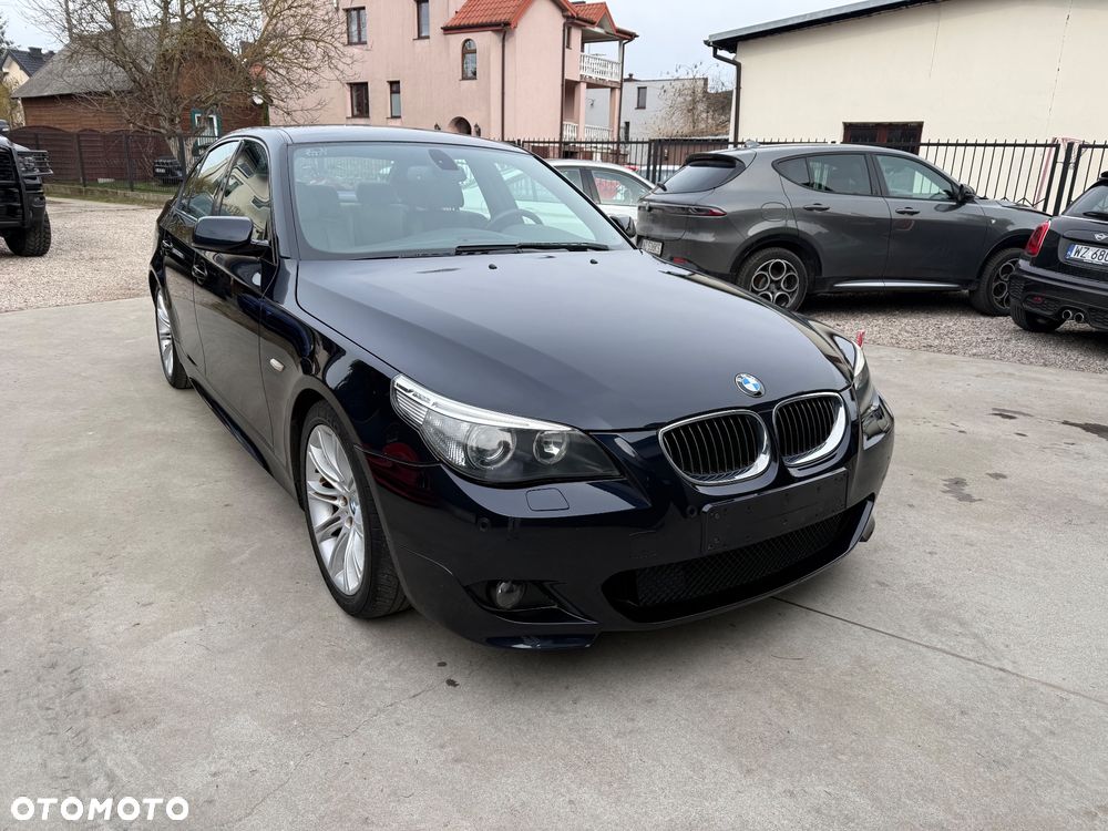 BMW Seria 5 523i - 2