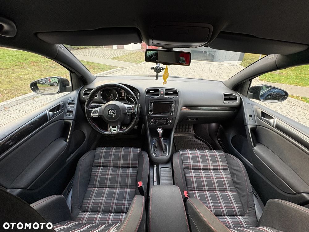 Volkswagen Golf VI 2.0 TSI GTI - 8