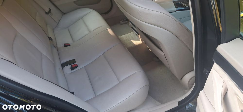 BMW Seria 5 520d - 11