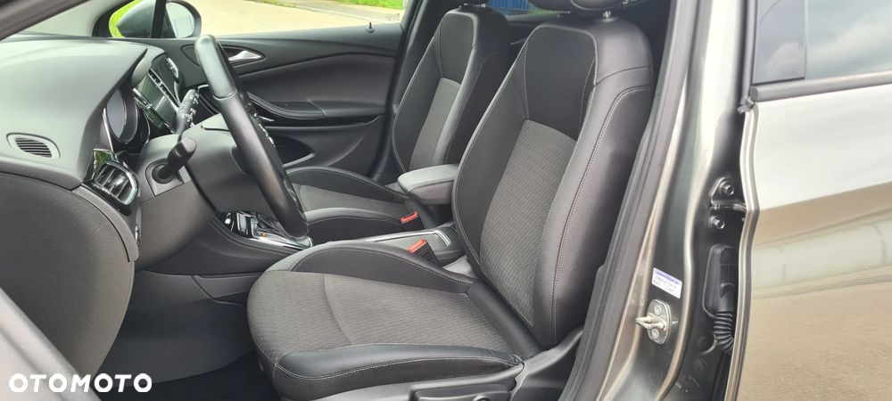 Opel Astra 1.4 T Dynamic S&S - 15