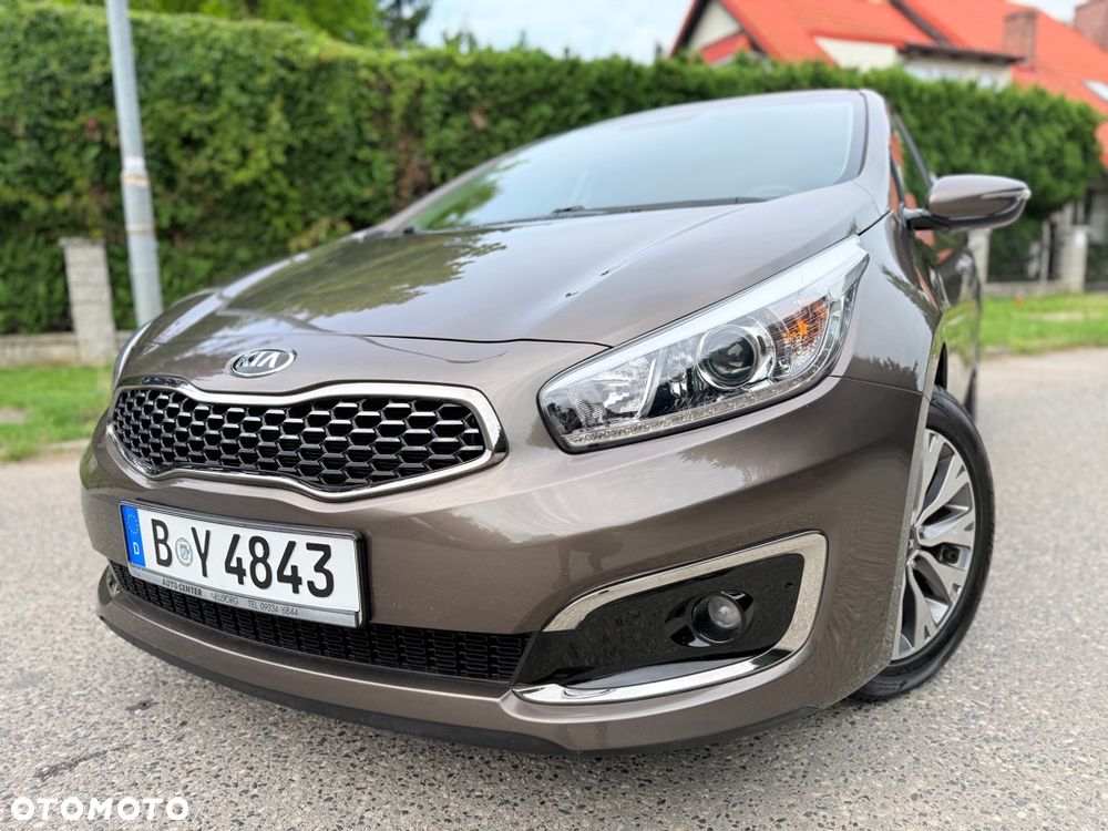 Kia Ceed 1.4 CVVT Dream Team Edition - 12