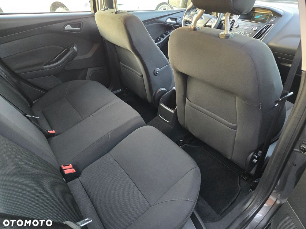 Ford Focus ver-1-0-ecoboost-start--stopp--system-active-x - 8