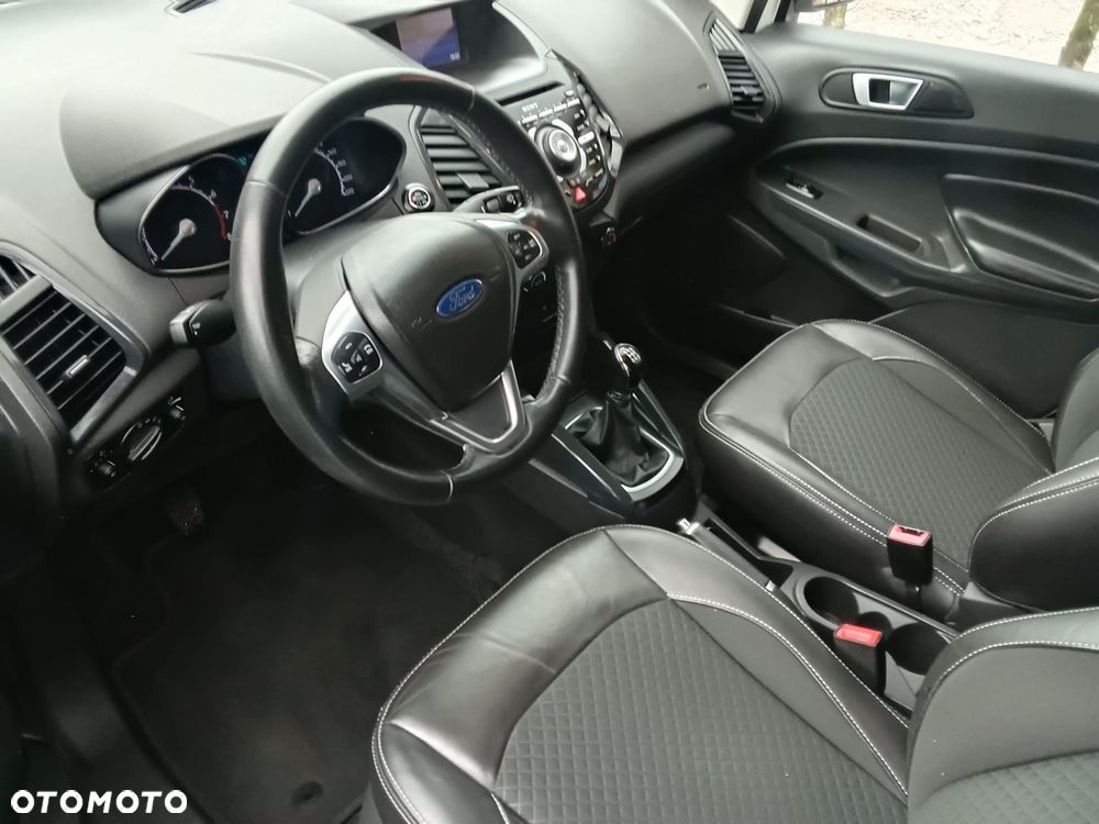 Ford EcoSport - 10