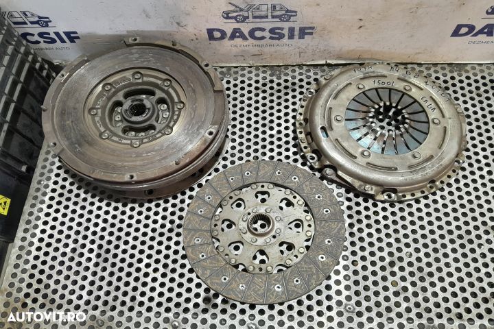Kit ambreiaj 3082001001 3082001001 Audi A4 B8/8K [2007 - 2011] Sedan - 1
