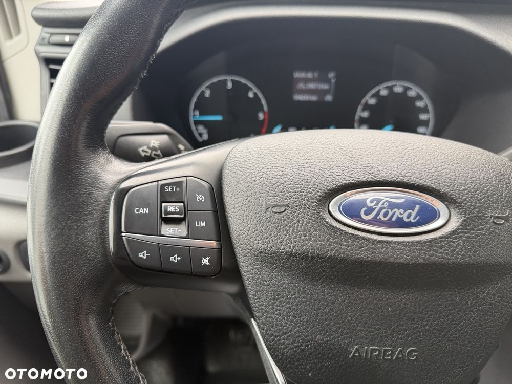 Ford Transit - 13
