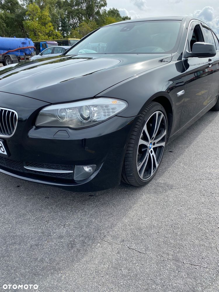 BMW Seria 5 525d - 4