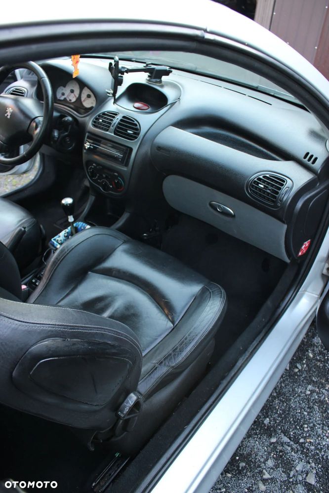 Peugeot 206 CC 1.6 - 4