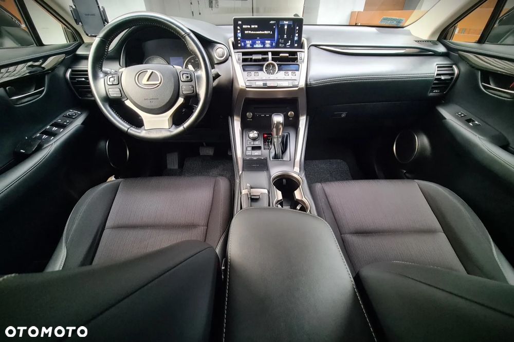 Lexus NX 300 - 8