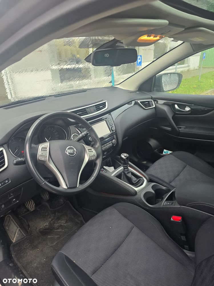 Nissan Qashqai 1.5 dCi Tekna - 4
