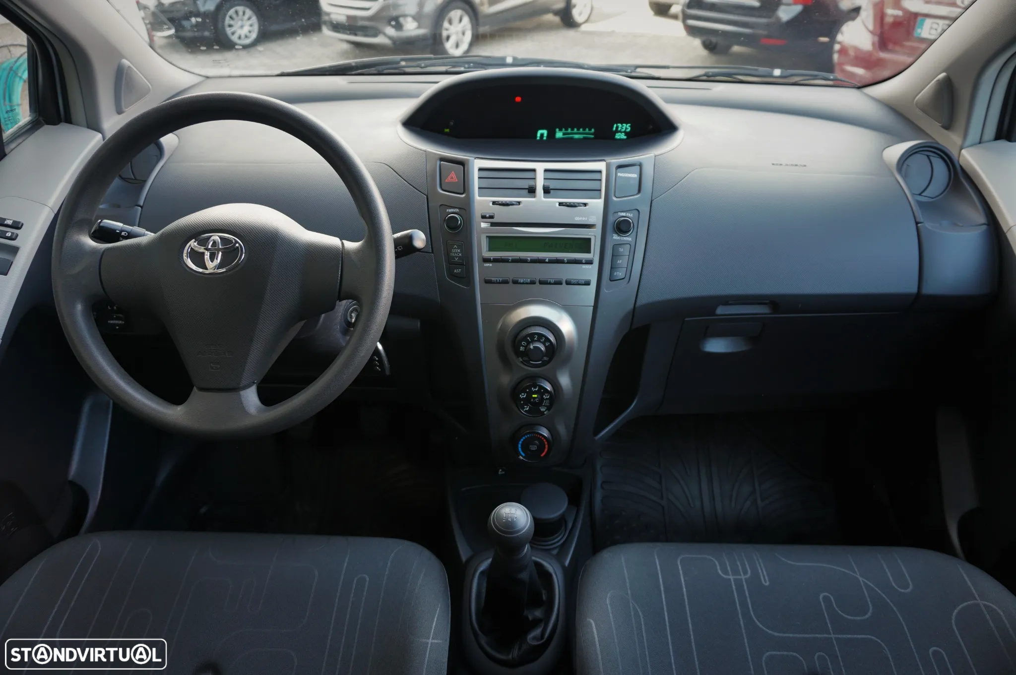 Toyota Yaris 1.0 VVT-i Comfort+AC - 23
