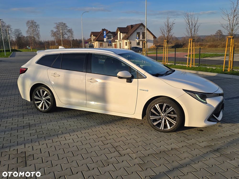 Toyota Corolla 2.0 Hybrid Comfort - 25