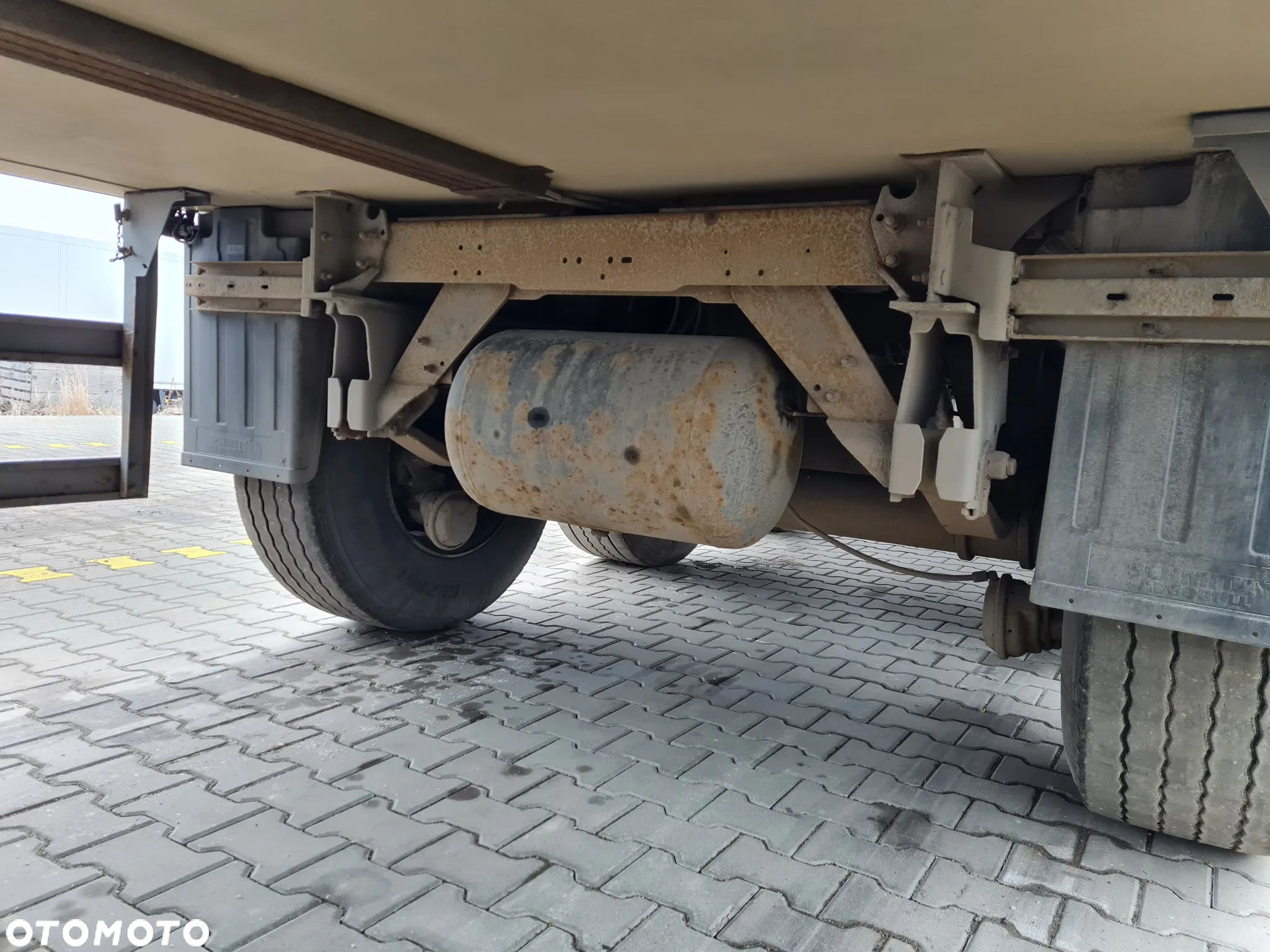 Schmitz Cargobull SKO24 - 13