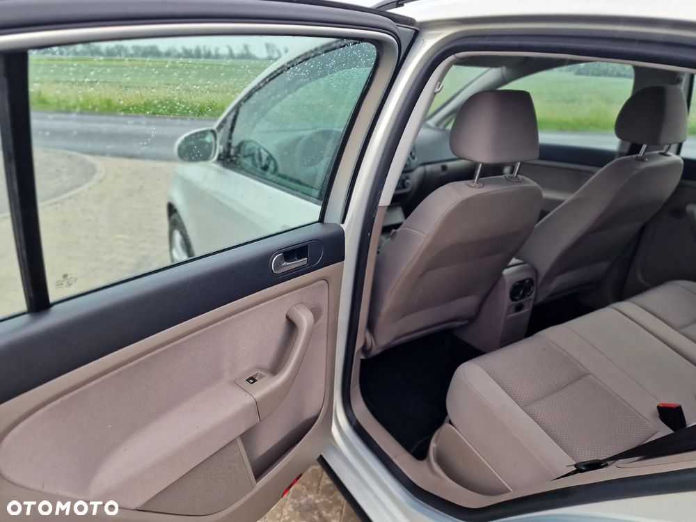 Volkswagen Golf Plus 1.2 TSI BlueMotion Technology MATCH - 18
