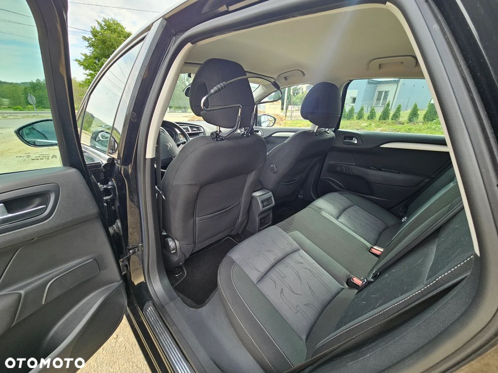 Citroën C4 1.6 VTi Attraction - 22
