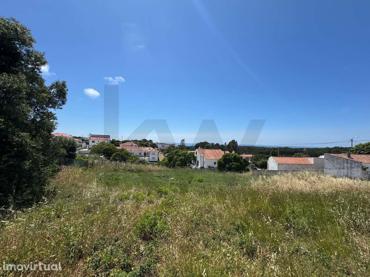 Para venda | Lote de terreno urbano com 409m2 | em Janas, Sintra - Grande imagem: 2/15