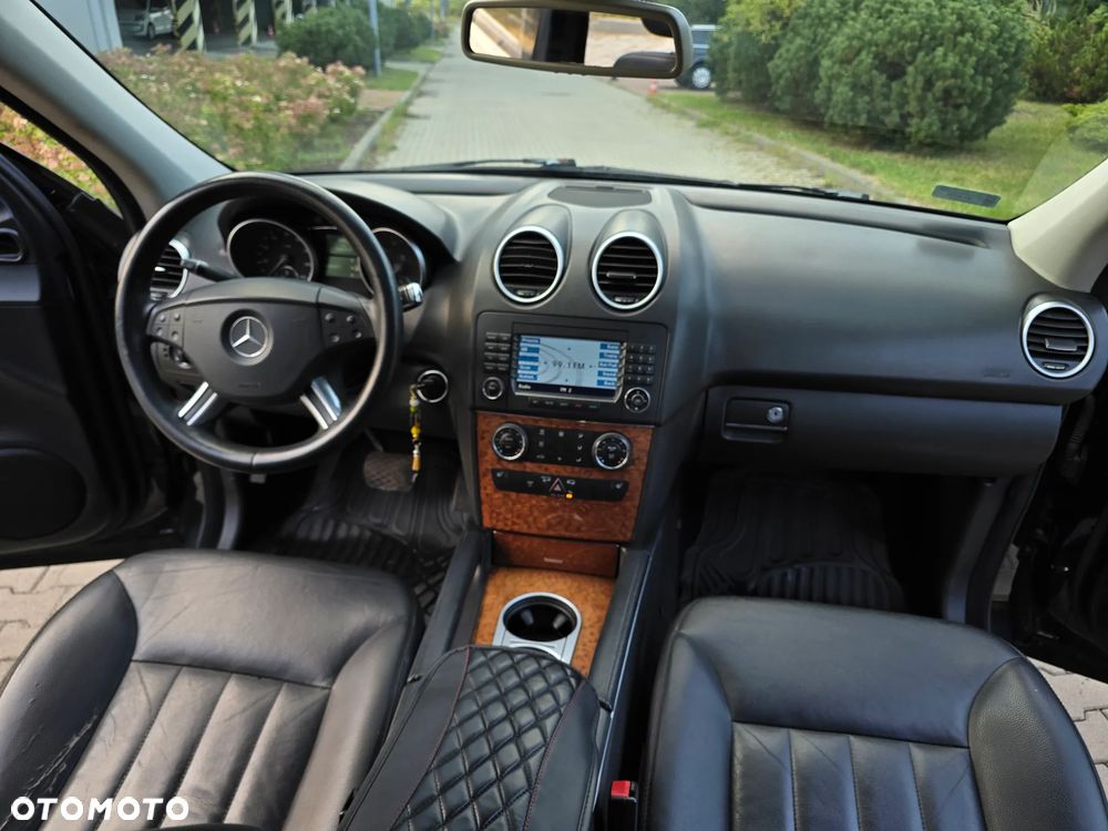 Mercedes-Benz ML 350 4-Matic - 15