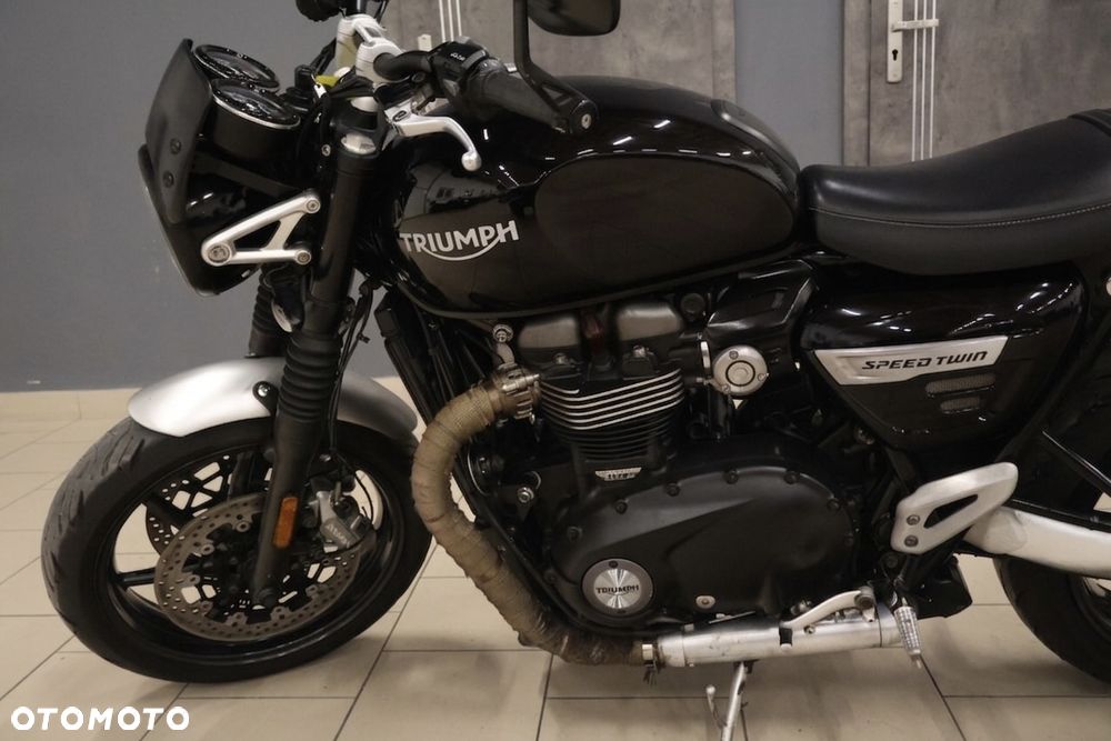 Triumph Speed Twin - 14