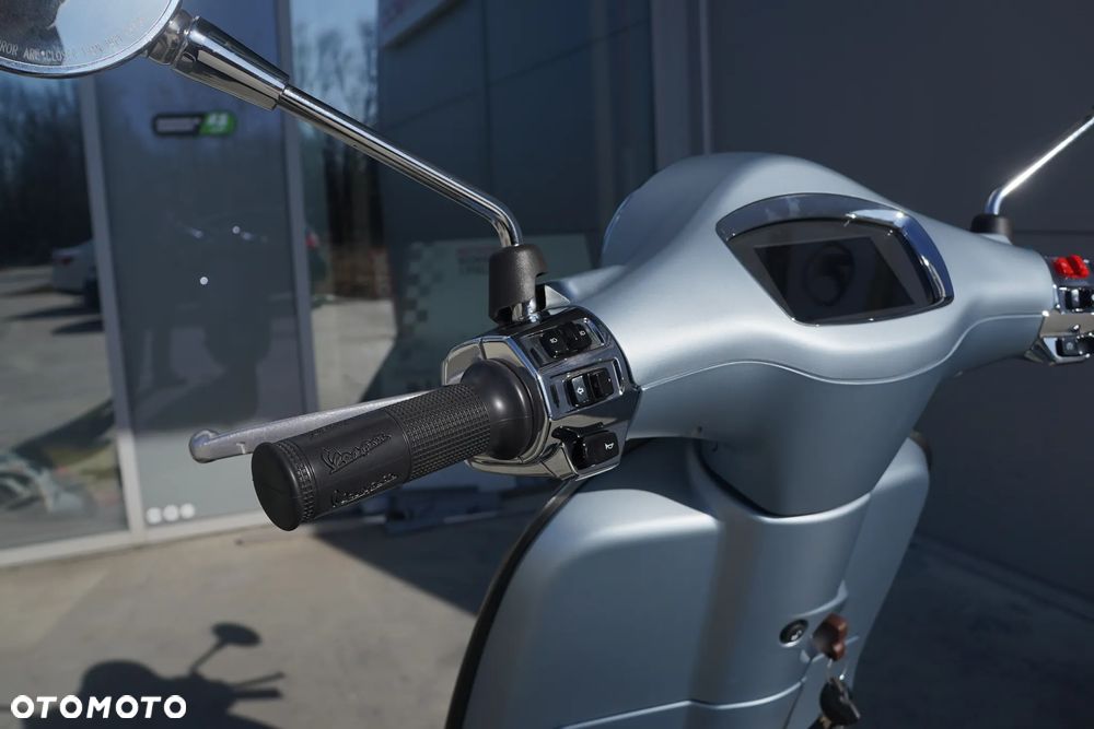 Vespa Primavera - 12