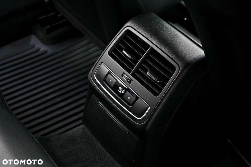 Audi A4 Avant 2.0 TDI Sport S tronic - 39