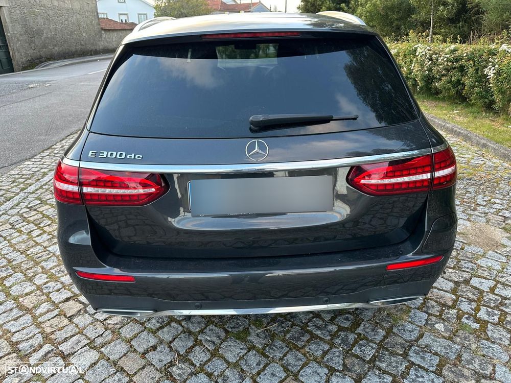 Mercedes-Benz E 300 de AMG Line - 5