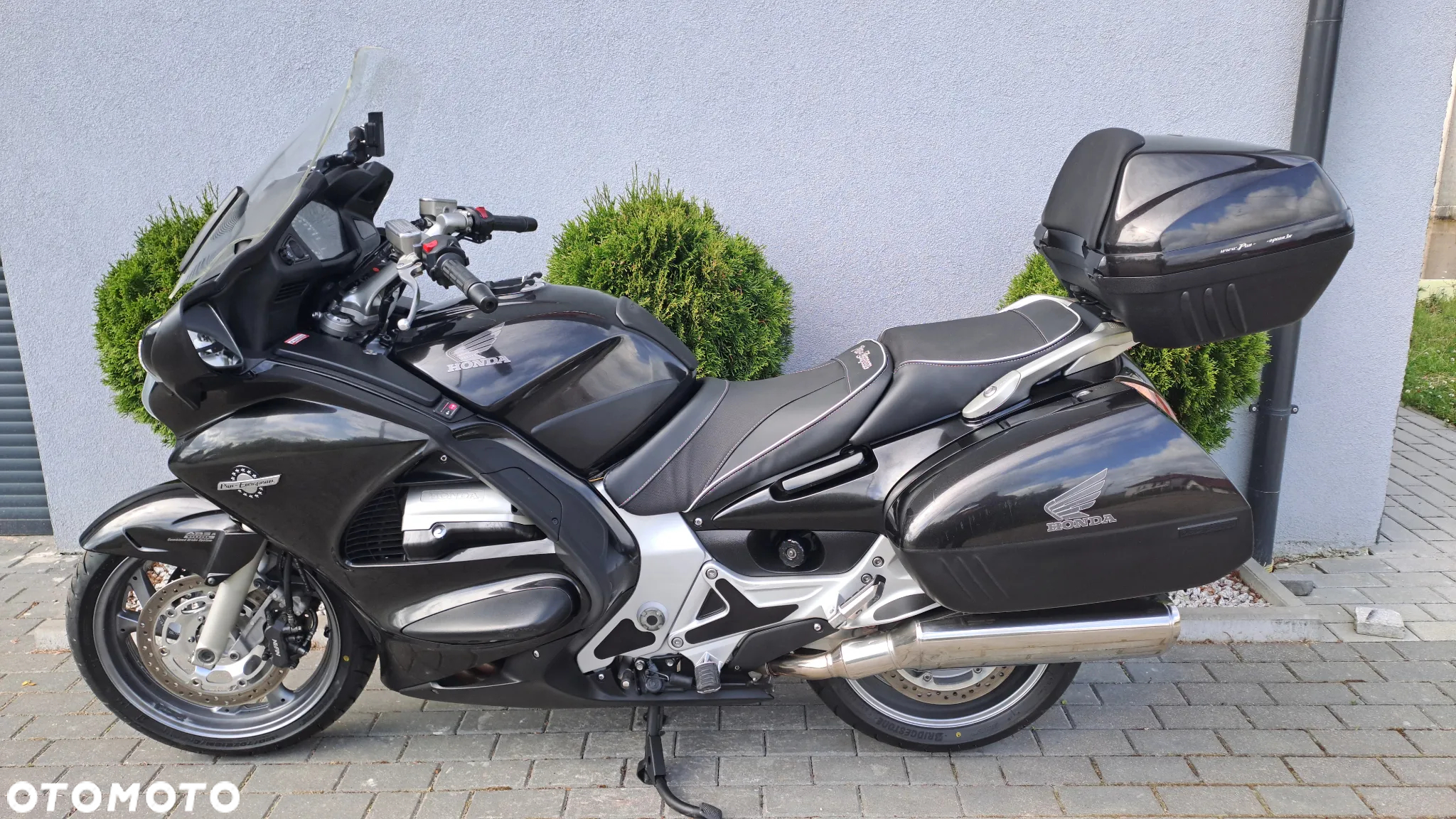 Honda ST - 4
