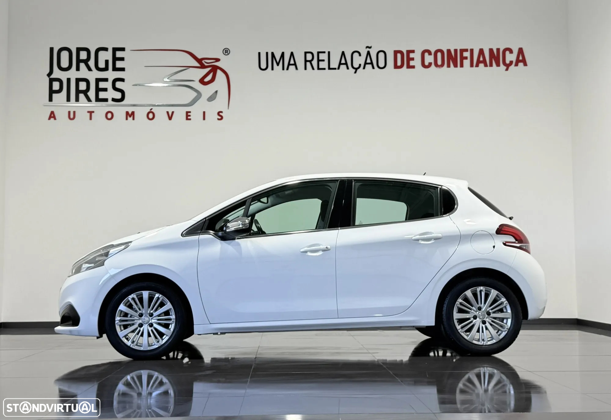 Peugeot 208 1.2 PureTech Allure - 4