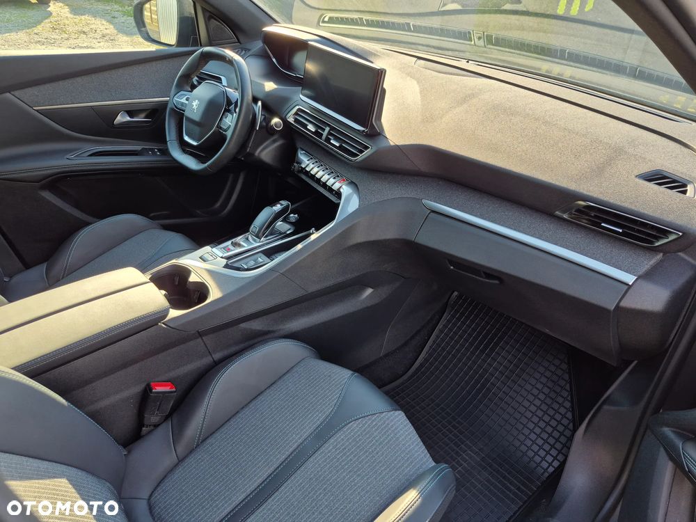 Peugeot 3008 1.2 PureTech Allure S&S EAT8 - 16