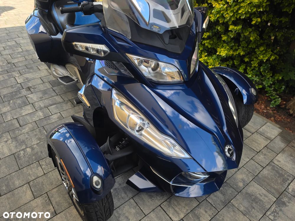 Can-Am Spyder - 8