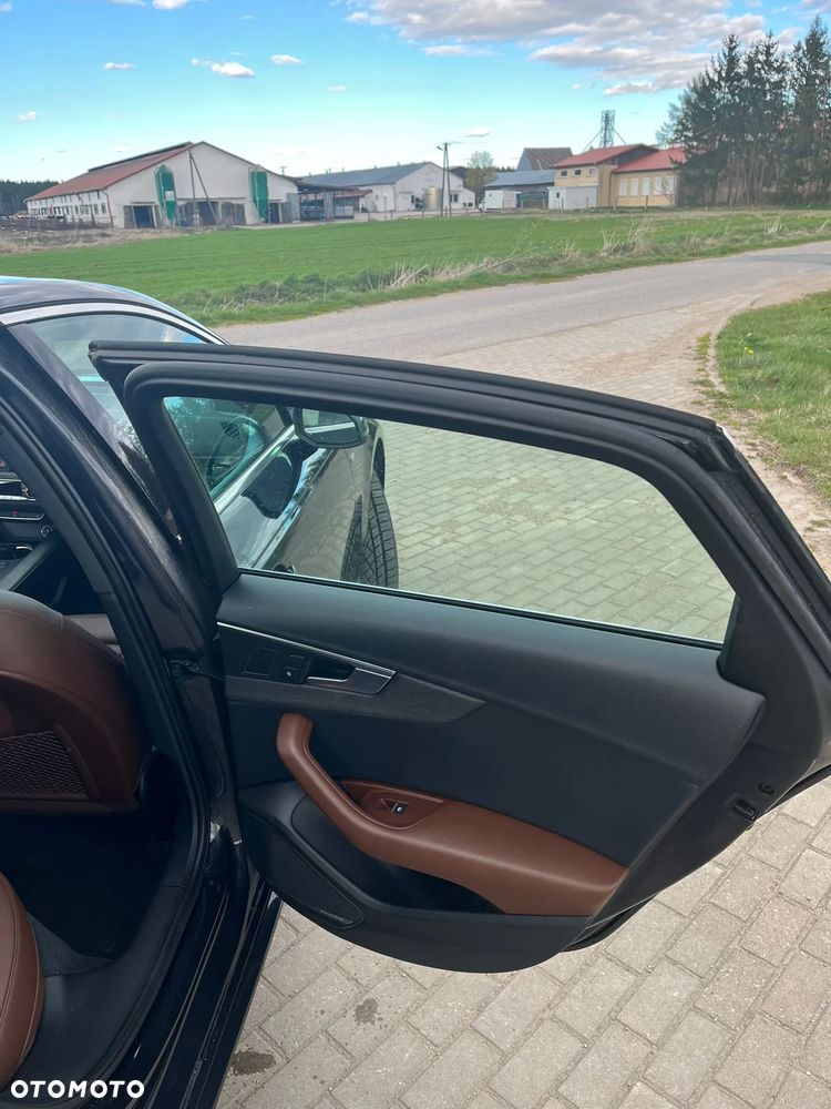 Audi A4 Limousine - 28