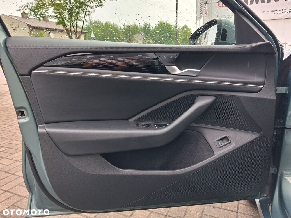 Volkswagen Passat - 25