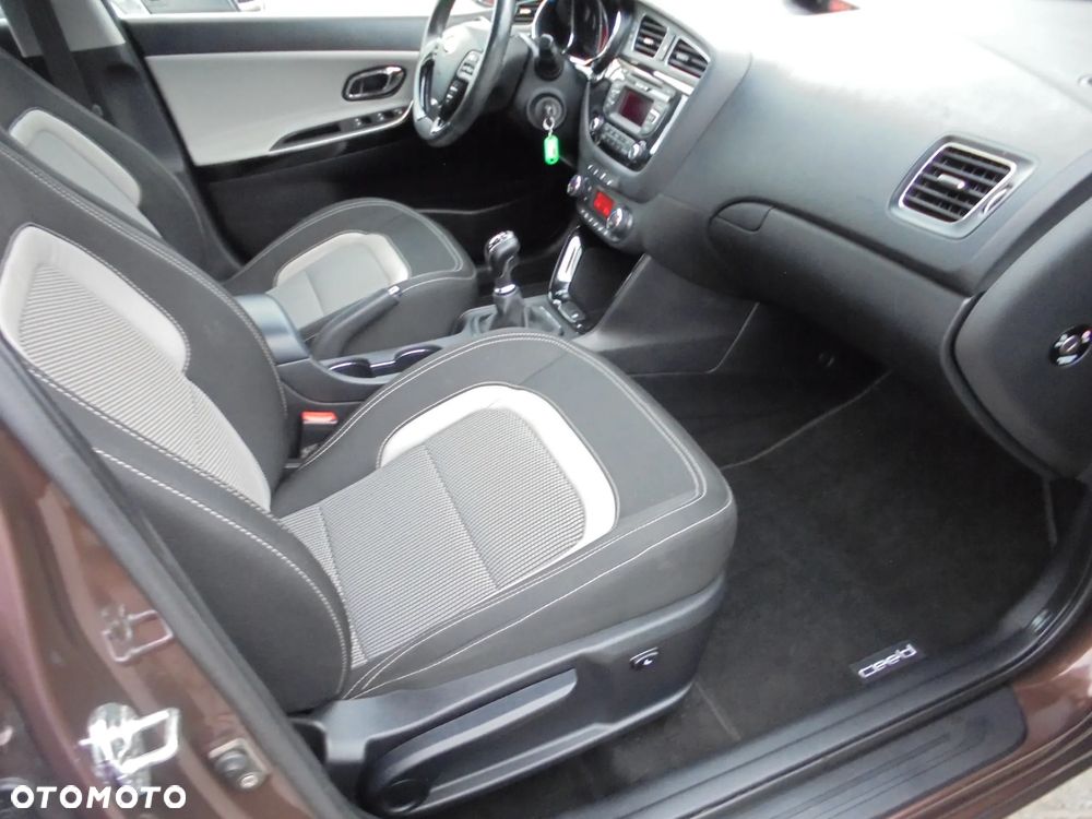 Kia Ceed 1.6 GDI Edition 7 - 14