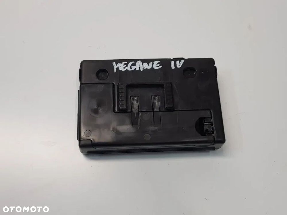 MODUŁ STEROWNIK NAWIGACJI MEGANE IV 4 282754595R - 2