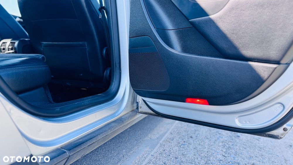 Volkswagen Passat - 8