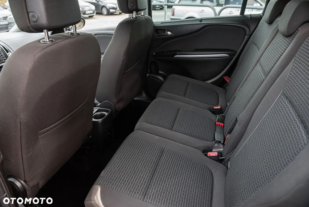 Opel Zafira - 25