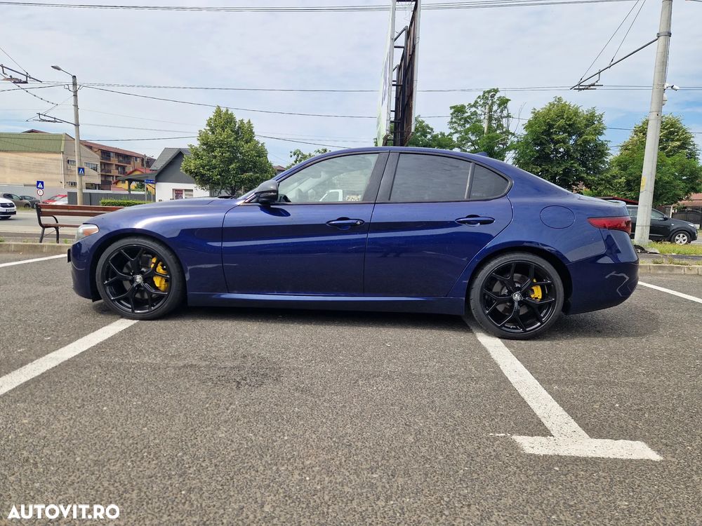 Alfa Romeo Giulia 2.0 Turbo 16V AT8 Veloce Ti - 14