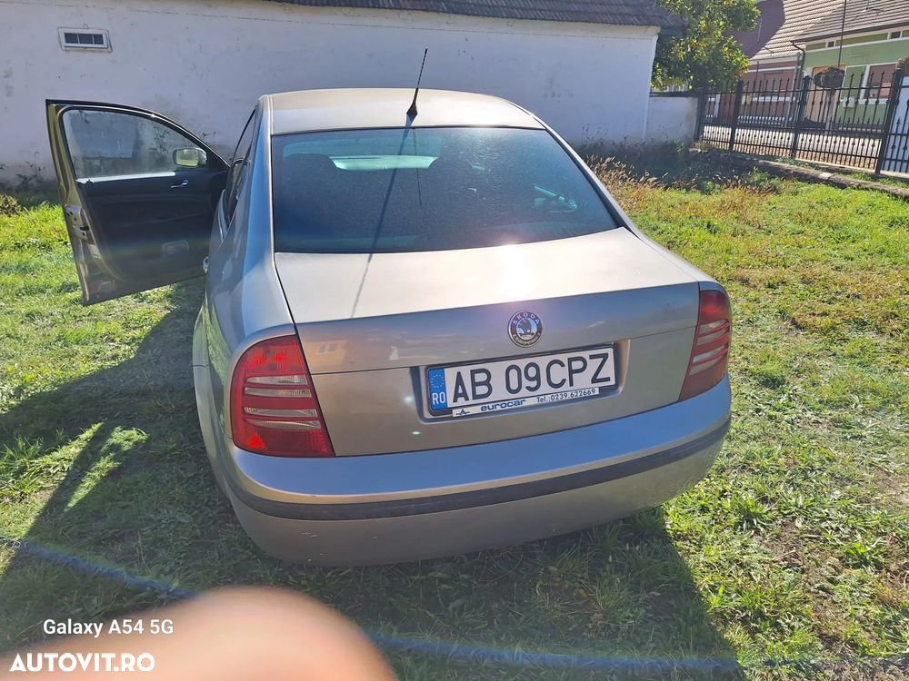 Skoda Superb 1,9TDI Classic - 4